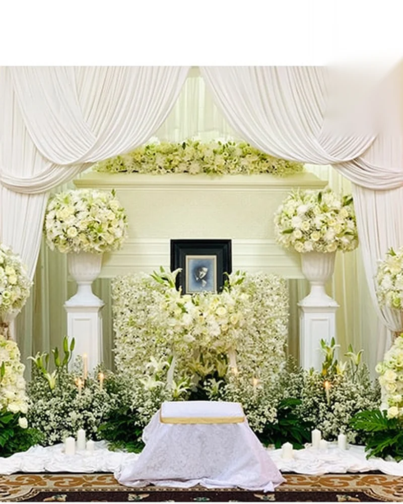 ดอกไม้หน้าศพ โทนขาวครีม เรียบหรูสไตล์มินิมอล ส่งวัดในกรุงเทพ