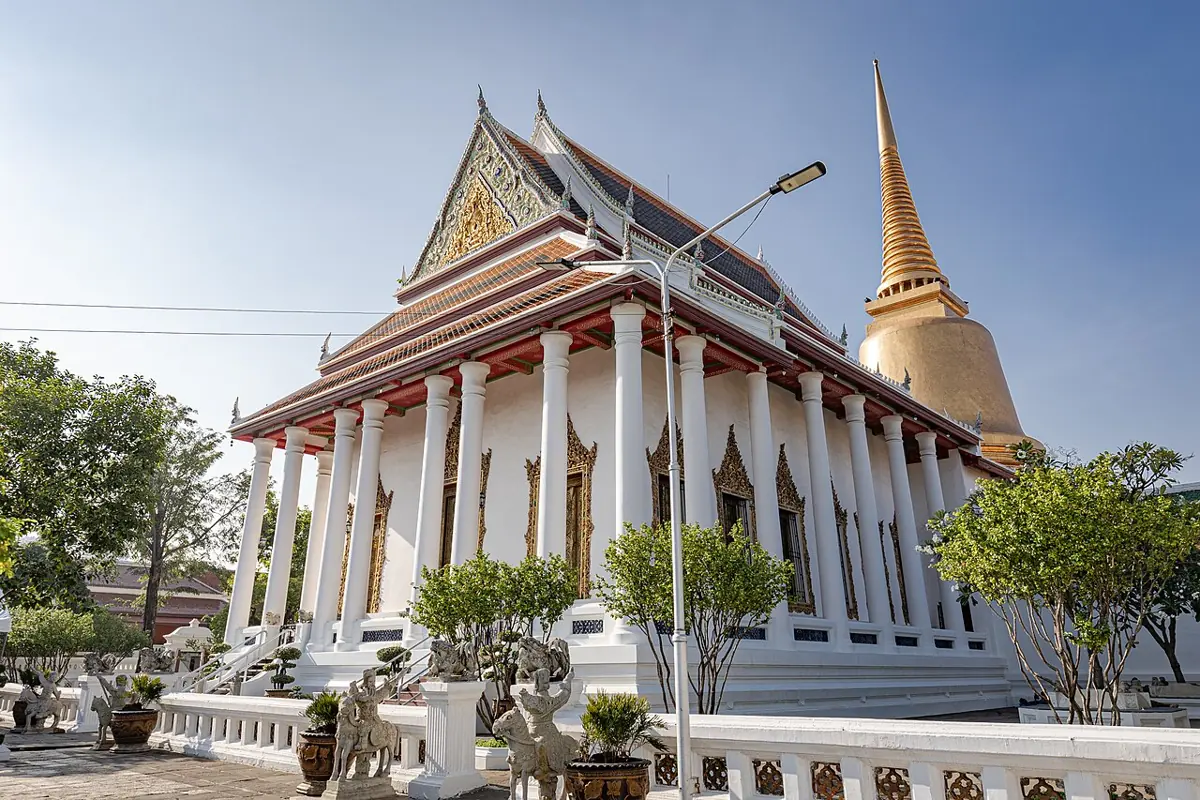 พระวิหารวัดโสมนัสราชวรวิหาร