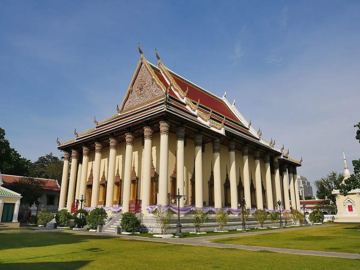 พระอุโบสถวัดเทพศิรินทร์มุมกว้าง